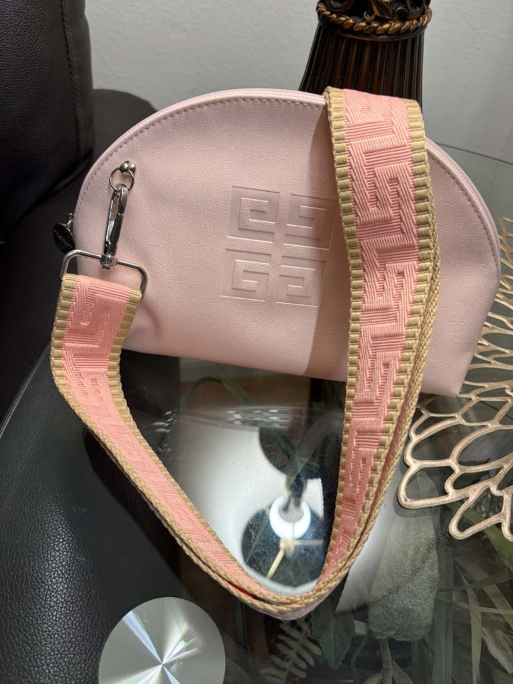 Givenchy - Picture 6 of 11